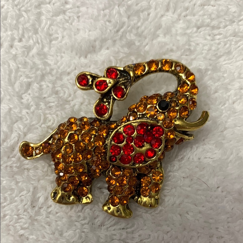 Gold and Red Elephant Brooch pin - Picture 3 of 5